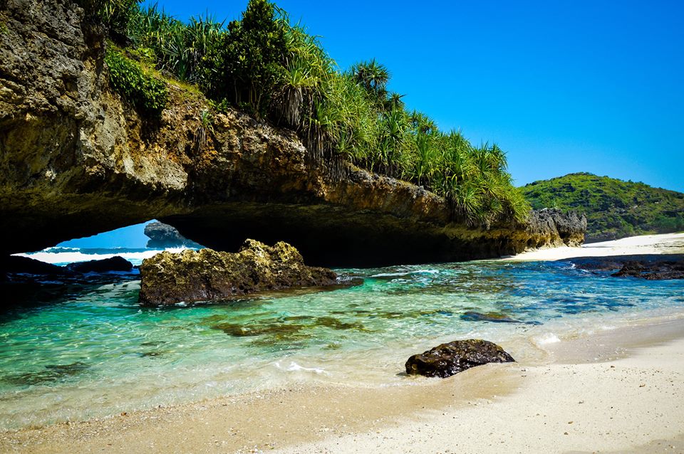 Wisata Terbaru 2024 Pantai Srau Pacitan Lokasi Rute Daya Tarik