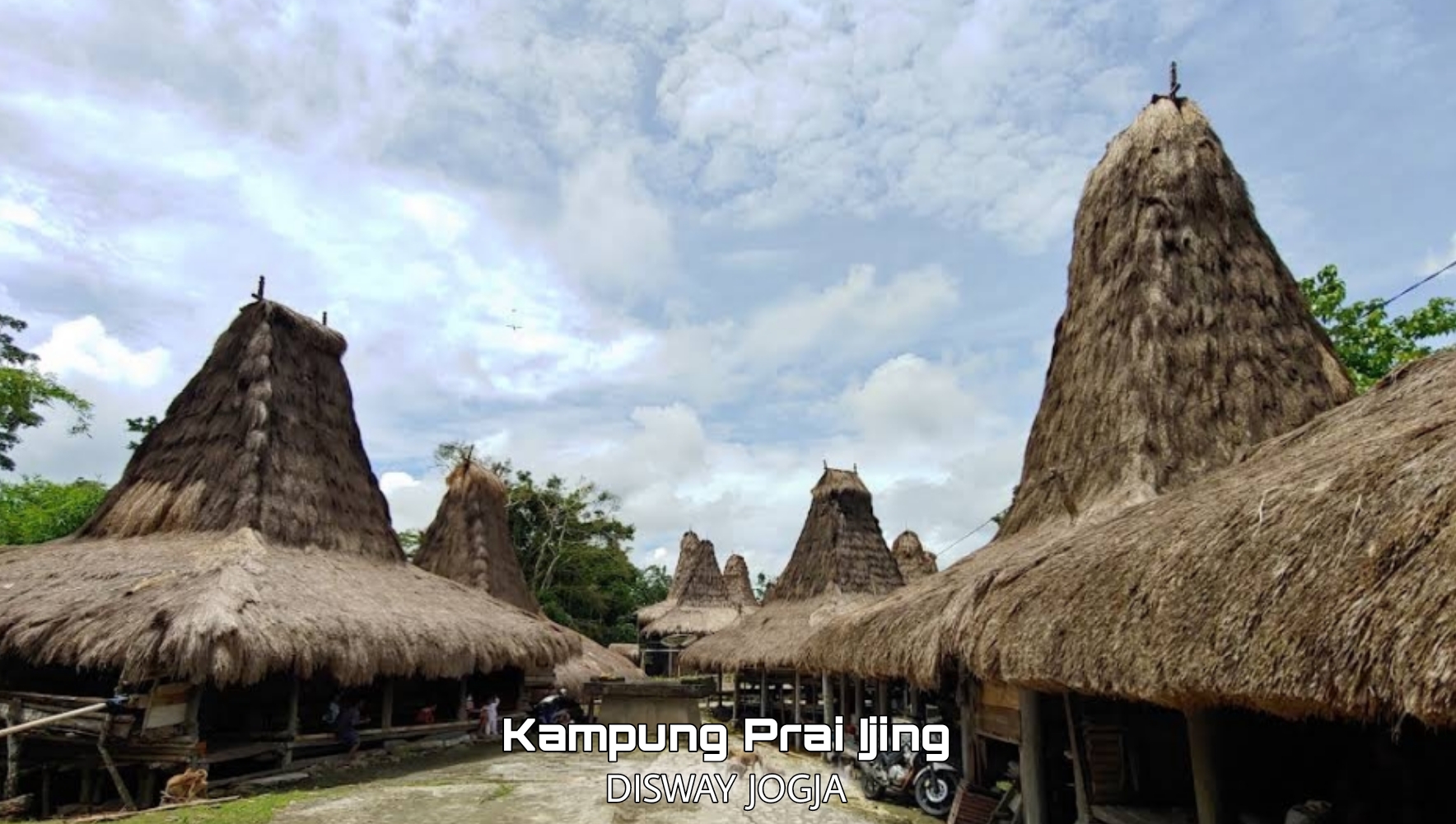 8 Rekomendasi Wisata Terbaru 2024 di Pulau Sumba, No. 5 Kampung Adatnya Masih Asri dan Terjaga dengan Baik