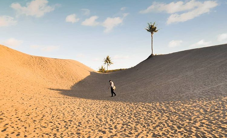 Nikmati Jeep Tour Hingga Sandboarding, Wisata Terbaru 2024 Gumuk Pasir Parangkusumo Cek Tarif Lengkapnya Ini