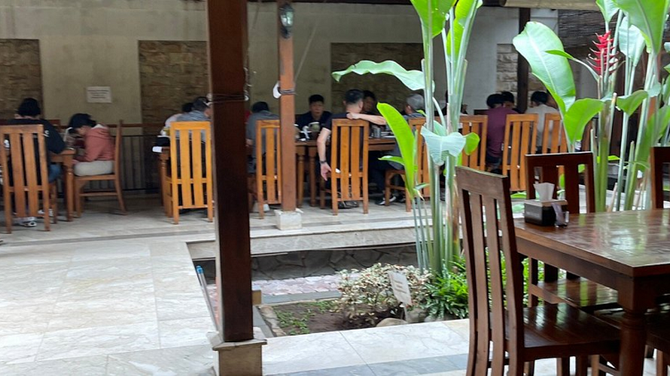 Daftar Restoran Pilihan untuk Reuni dan Silaturahmi Makan Murah di Bandung, Cek Ulasan Selengkapnya Disini