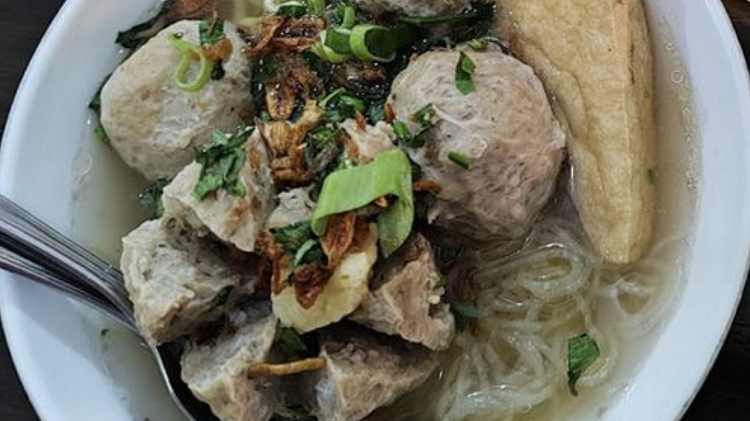 Berburu Kuliner Tangerang, Berikut Ini Daftar 5 Warung Bakso Paling Hits 