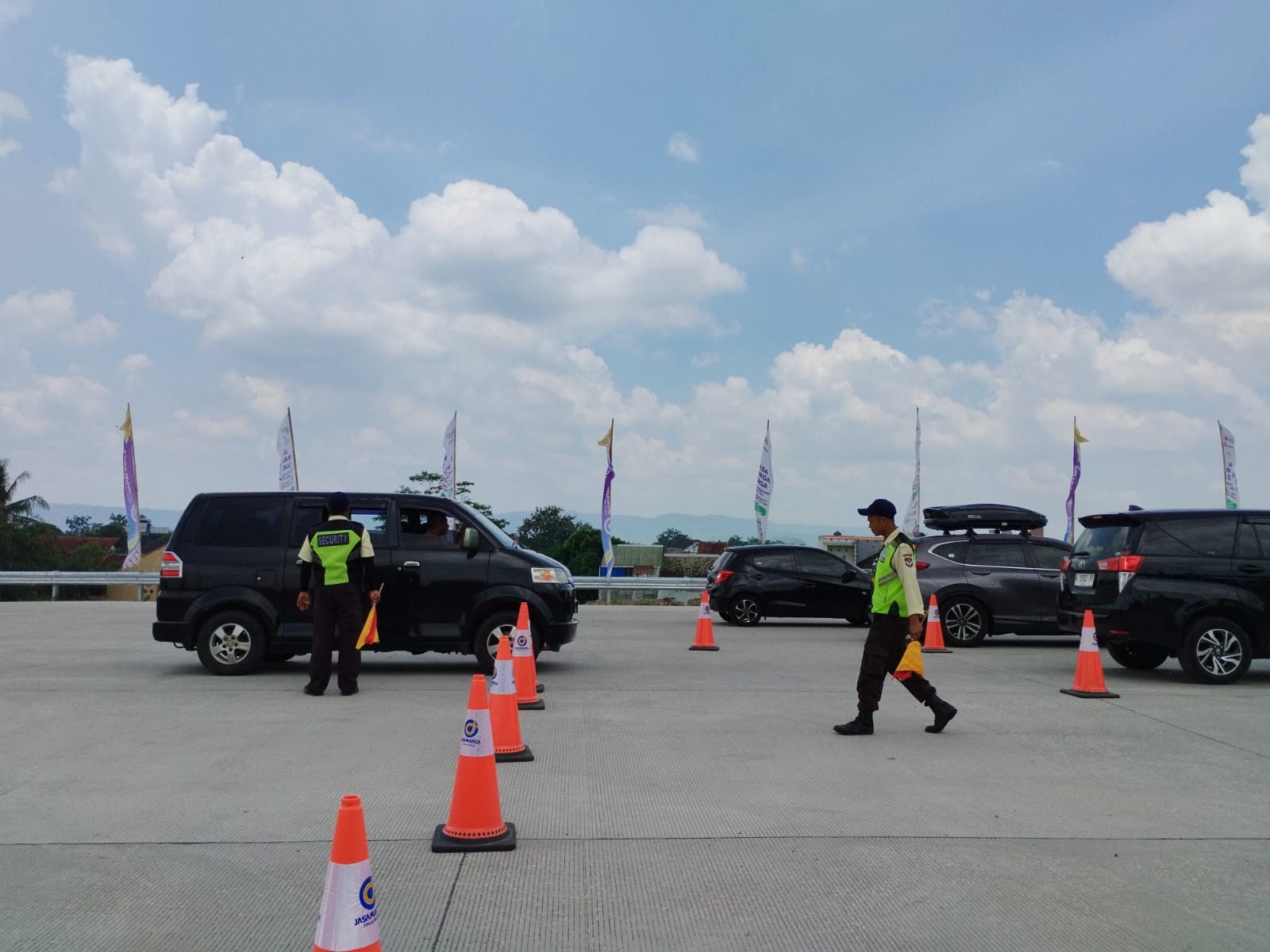 Arus Balik Mulai Melandai, Kendaraan di GT Purwomartani Turun 23,8 Persen