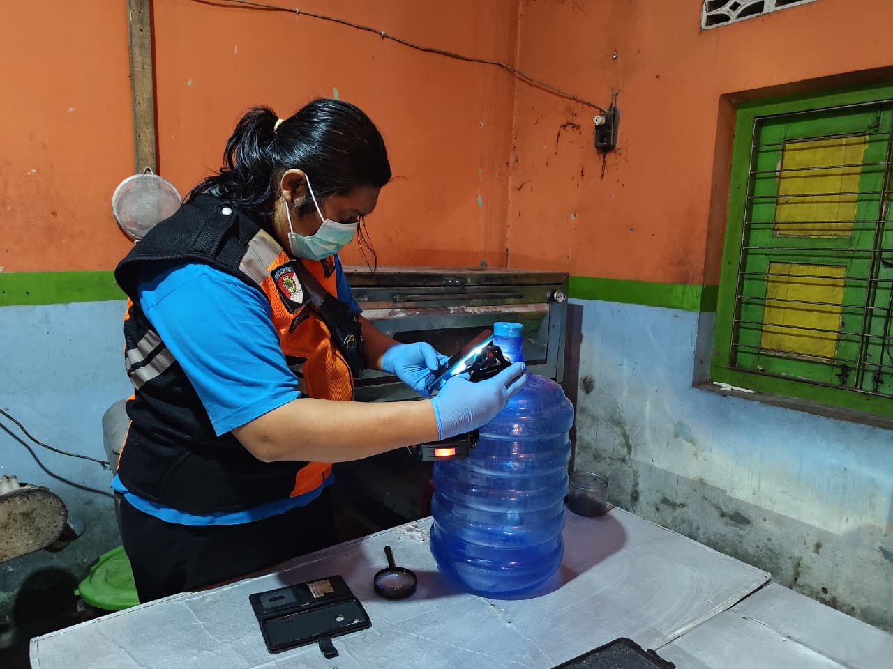 Dapur Toko Kue di Kulon Progo Kemalingan, Uang Tunai dan Kotak Amal Raib