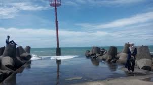 Daya Tarik Tempat Liburan Akhir Tahun Pantai Glagah, Pantai Pasir Hitam Cantik di Kulon Progo