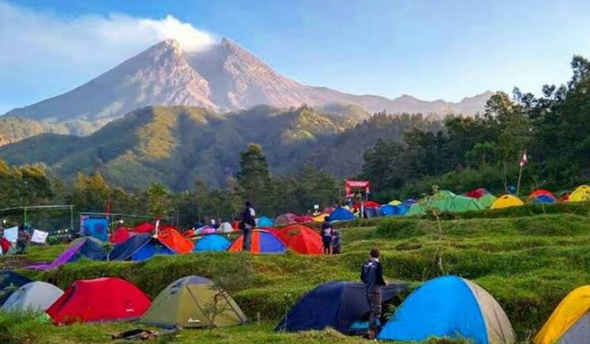 Wisata Terbaru 2024 Bukit Klangon: Titik Pelepas Penat Jogja Paling Memukau