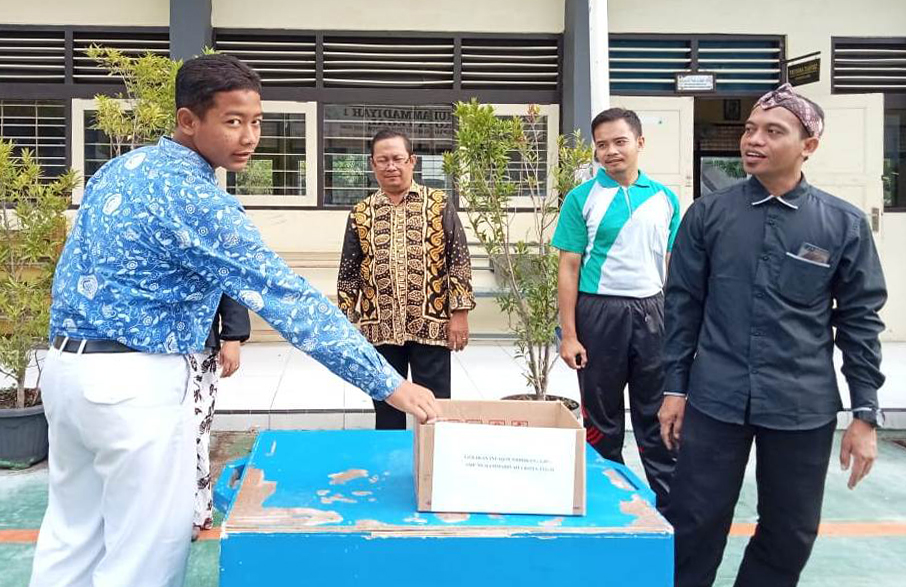 Milad ke-111, Keluarga Besar SMP Muhammadiyah 1 Kota Tegal Berinfak Serba 111