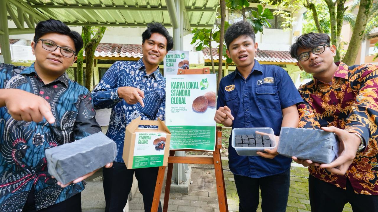 Mahasiswa UMY Ciptakan Briket Tempurung Kelapa, Laku di Pasar Internasional