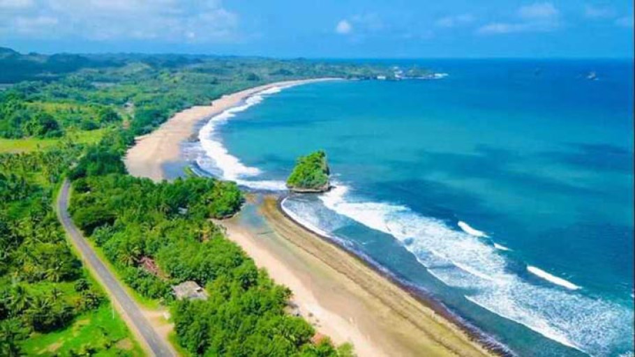 Eksplore Wisata Terbaru 2024 Pantai Parang Dowo Malang, Nikmati Laguna Vibes Estetik
