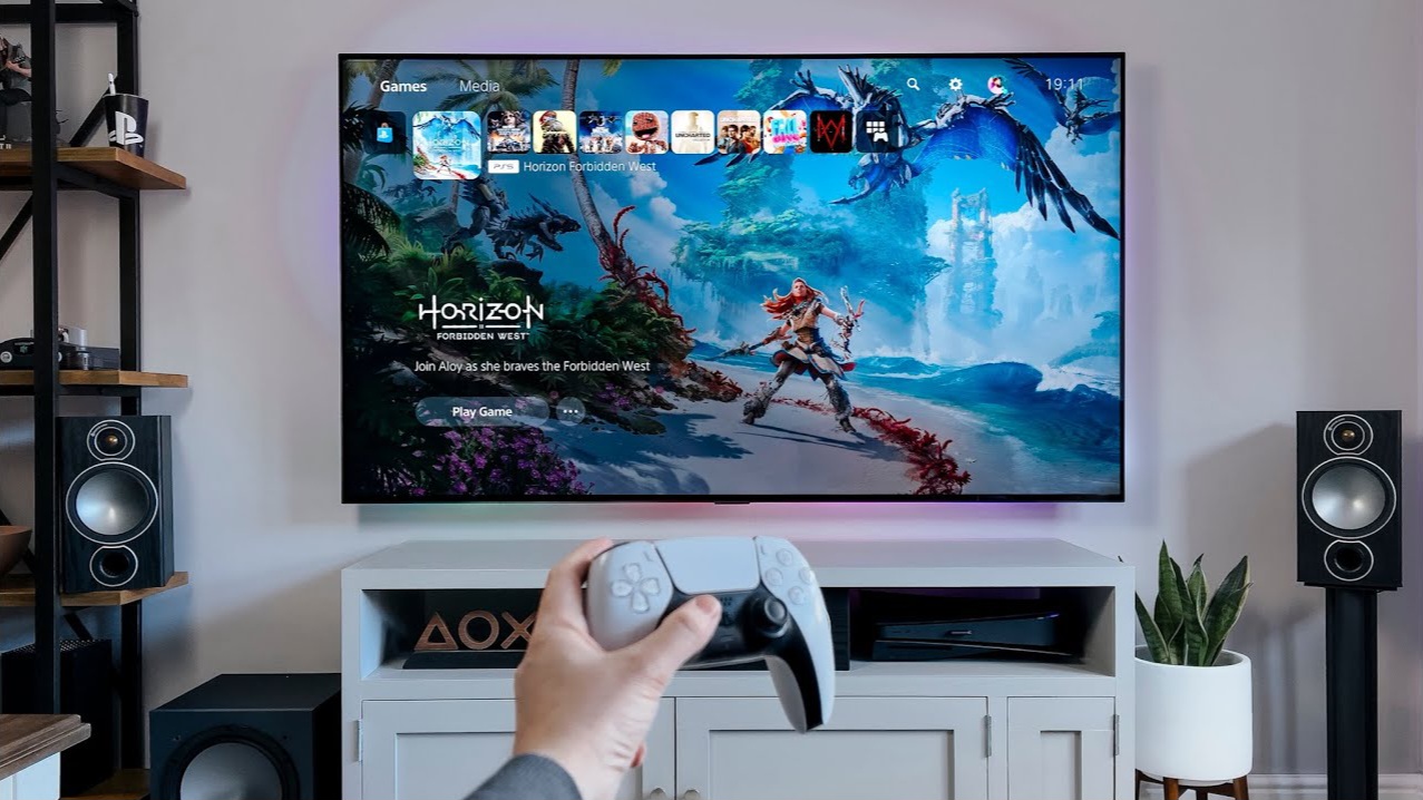 Smart TV Terbaik Jadi Solusi Mudah Bermain Game, Simak Langkahnya Tanpa Ribet