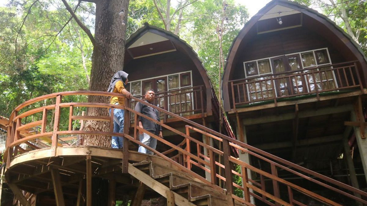 Nikmati Liburan Wisata Pijar Park Kudus di Hutan Pinus Lereng Muria