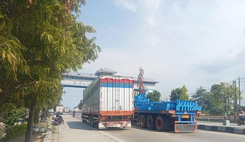 Tarif Tol Tegal-Semarang Naik, Jalan Pantura Kembali Padat