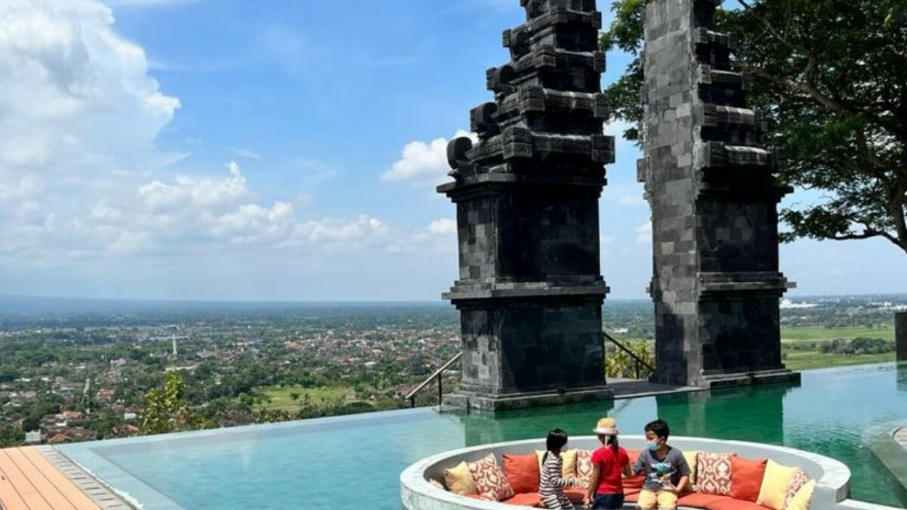Candhari Heaven Prambanan Resto dan Spot Wisata Hits dengan Pemandangan Megah 