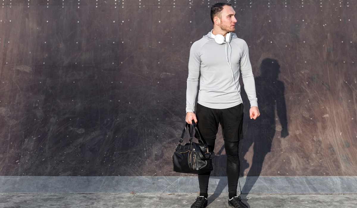 Tingkatkan Popularitas Gaya, Inilah 5 Ide Paduan Sporty Outfit untuk Pria yang Nyaman dan Punya Kesan Modern