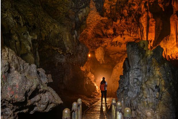 Gua Kiskendo; Wisata Sejarah dan Mitologi dengan Keindahan Formasi Stalaktit dan Stalagmit