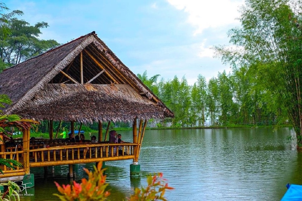 Deretan Restoran Keluarga View Sawah di Banyumas, Menu Lengkap Suasananya Bikin Betah