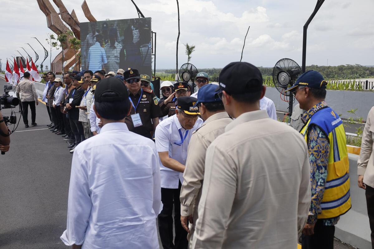 Prabowo: Sambutan Anak Sekolah Beri Energi, Tapi Jangan Korbankan Waktu Belajar