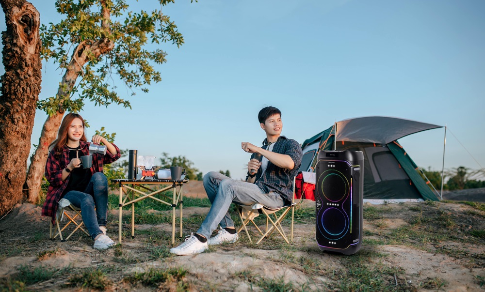 SHARP Luncurkan Party Speaker Stylish, Solusi Hiburan Portable Kekinian dengan Fitur Karaoke Lengkap