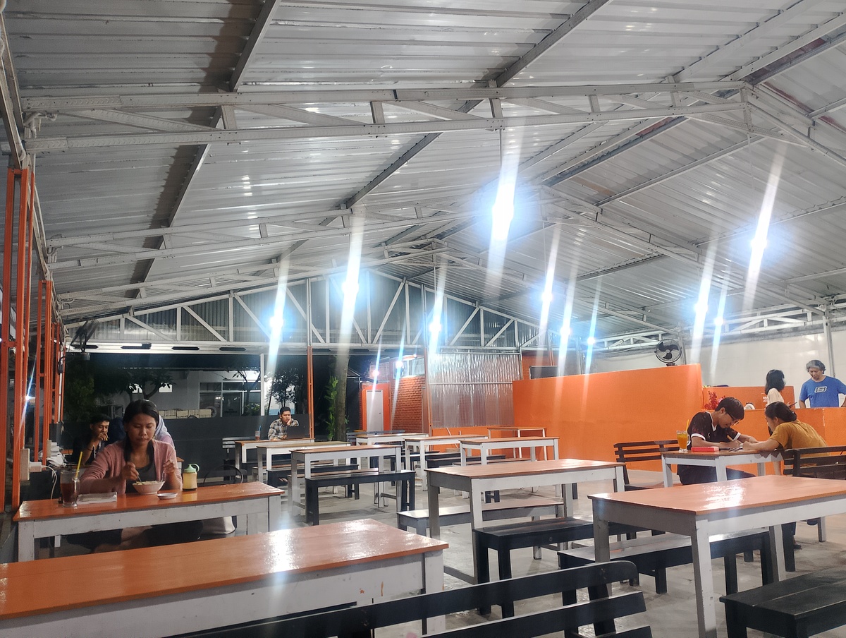 Warkop Perjuangan Catat Lonjakan Pengunjung Saat Buka Dapur Gratis Mahasiswa