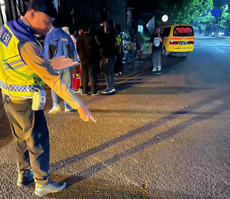 Ngantuk Saat Berkendara, Mahasiswa Tabrak Pengayuh Sepeda di Tirtonirmolo Bantul