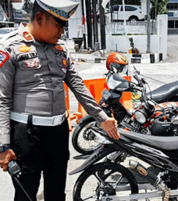 Razia Knalpot Brong, Polres Kulonprogo Amankan Puluhan Sepeda Motor