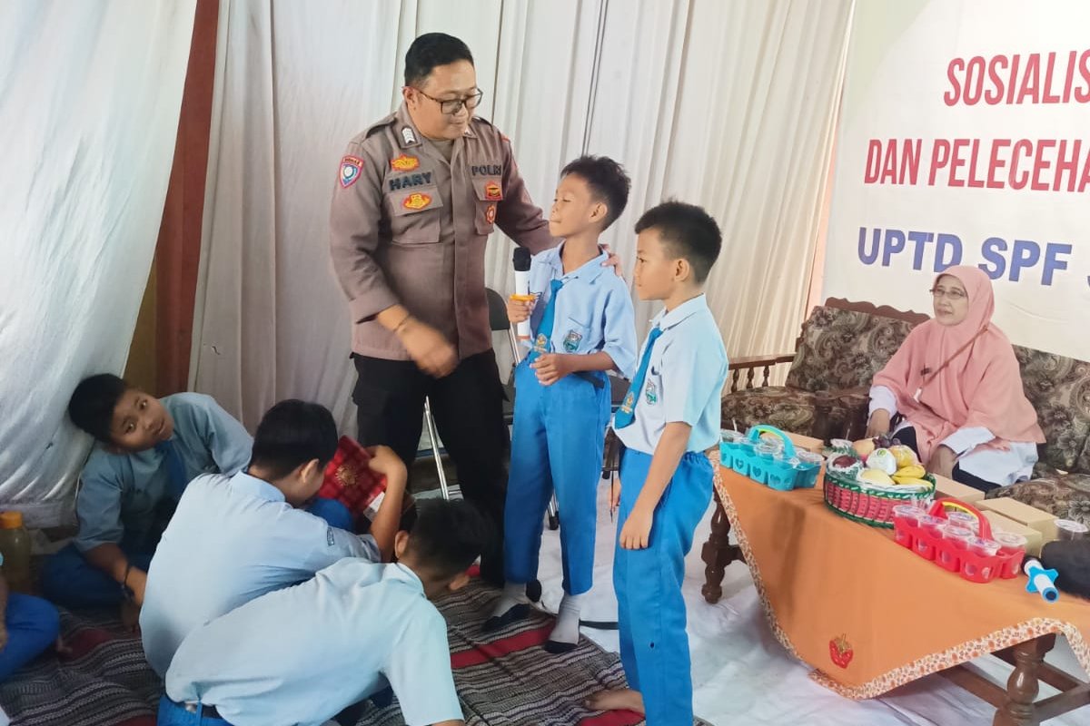 Guru dan Siswa di SDN Mangkukusuman 5 Deklarasi Antibullying dan Kekerasan