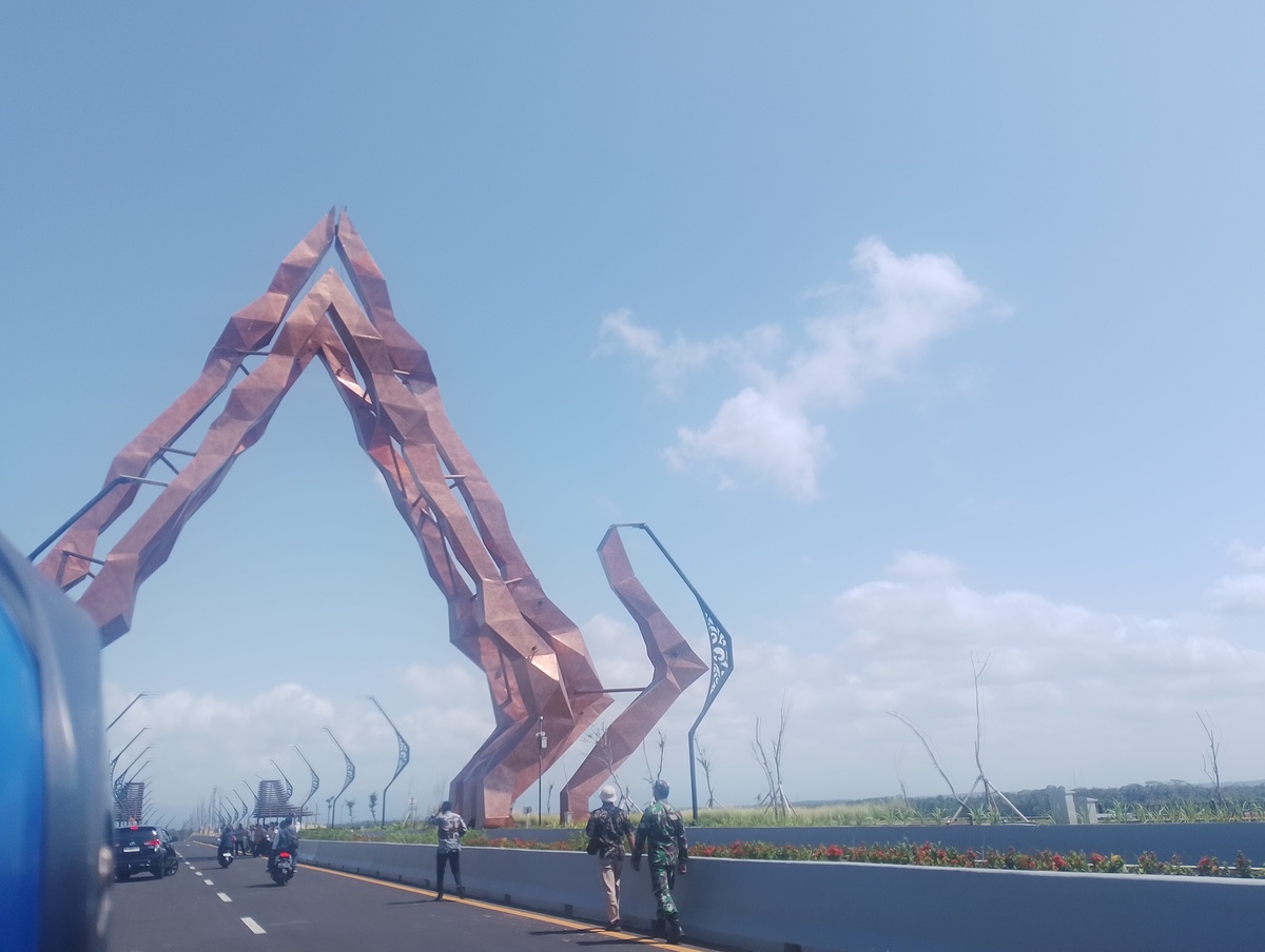 Jembatan Kabanaran Jadi Magnet Warga, Pemda Siapkan Operasi Gabungan Lintas Kabupaten