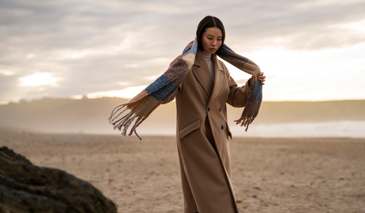 Ciptakan Kesan Natural dan Stylish, Inilah 5 Ide Padu Padan Outfit Nuansa Earth Tone yang Simpel