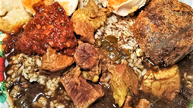 Jelajahi Rekomendasi Destinasi Kuliner Malam Legendaris di Kota Pahlawan, Berikut Ulasan Selengkapnya