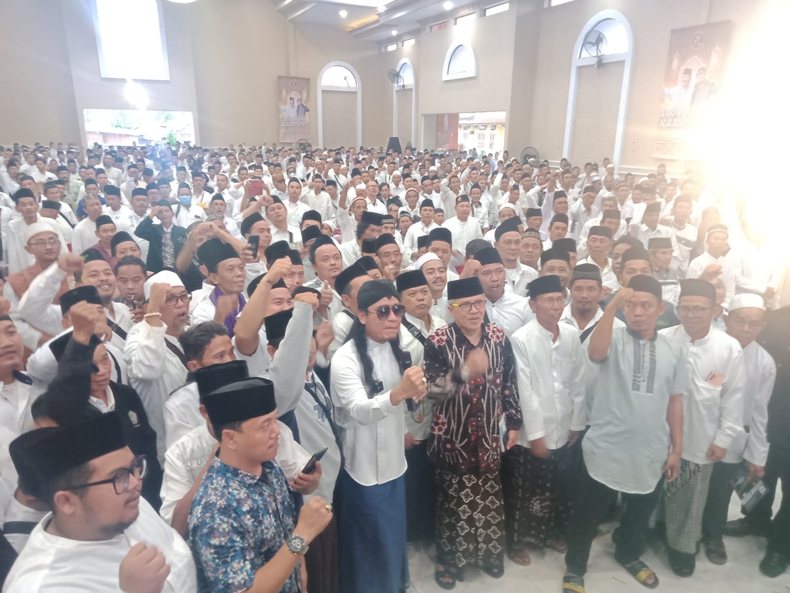 Silaturahmi 1000 Kyai Kampung, Gus Miftah Tegaskan Gibran Akan Dampingi Prabowo