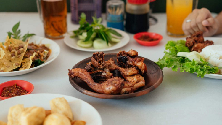 Tempat Makan Spesial Kuliner Ayam Goreng Presto Terlezat di Jakarta, Nikmatnya Tiada Terkira