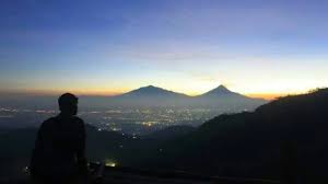 Rekomendasi Tempat Liburan Akhir Tahun di Yogyakarta Pantang Dilewatkan, Sensasi Sunrise Sembari Minum Teh