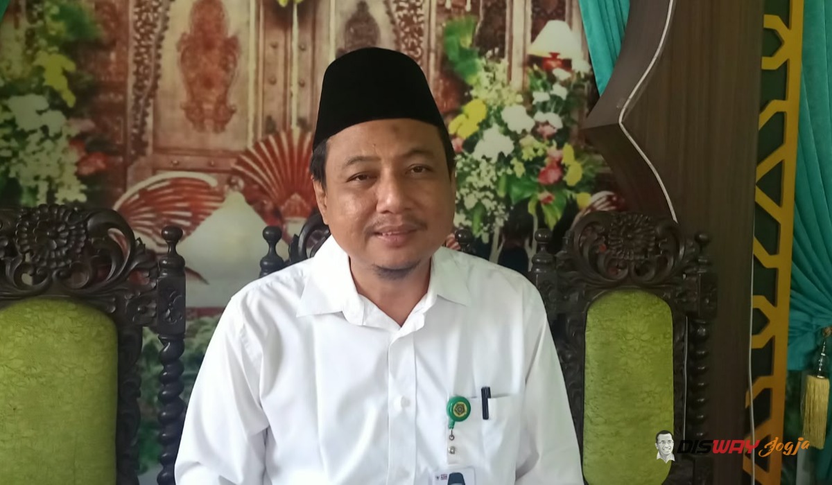 Pasangan Pengantin di Mlati Pilih Lepas Ikan Lokal, Ikut Jaga Ekosistem Sungai, Terjemahkan Konsep Ekoteologi
