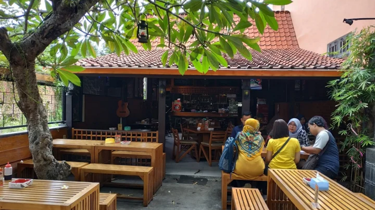 Rekomendasi Tempat Nongkrong dan Kuliner Paling Hits di Banyuwangi