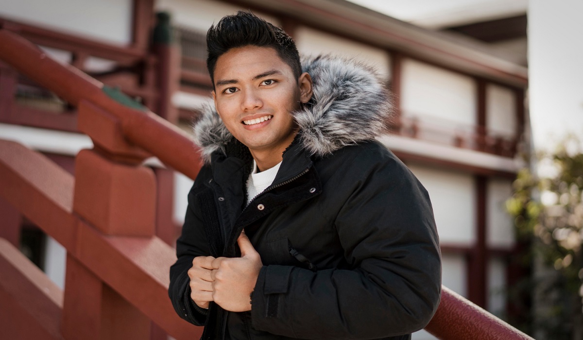 5 Rekomendasi Jaket Parka Pria Terbaik dari Brand Lokal dan Interlokal, Bikin Tampilanmu Makin Keren