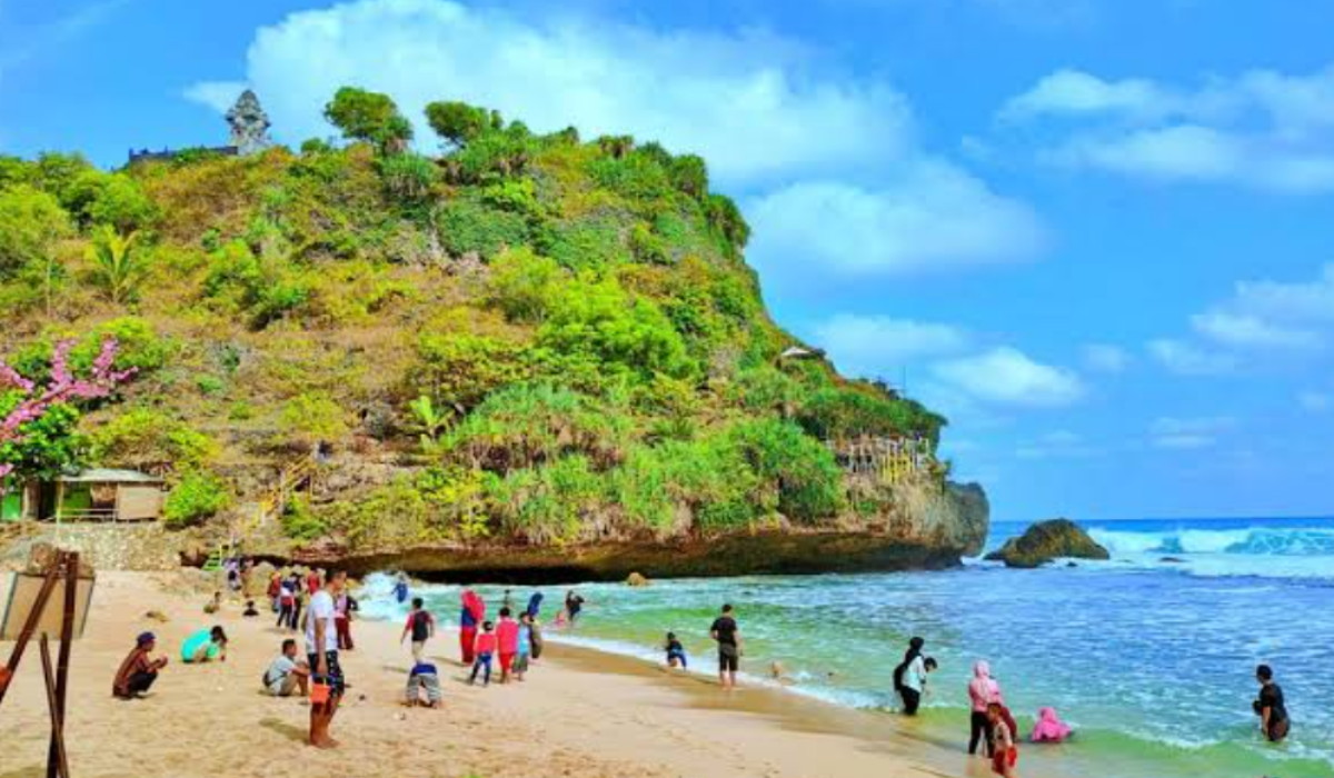 Hidden Gem Gunung Kidul, Sarana Rilekskan Pikiran Wisata Terbaru 2024 Pantai Nguyahan