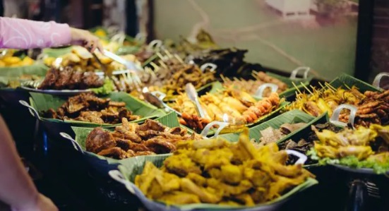 7 Kuliner Enak di Solo, No 7 Pernah Viral Jajanan Syar'i!