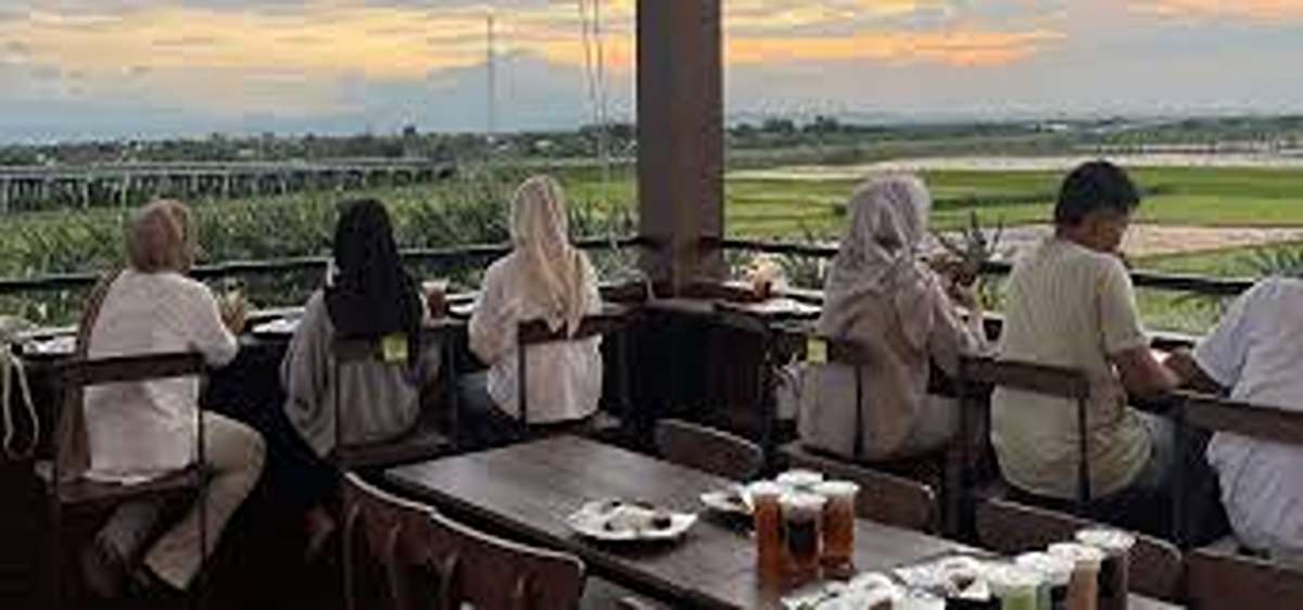 Santai dan Tenang! Inilah 8 Cafe Menarik Paling Viral di Demak, Dijamin Selalu Ramai Tak Hanya di Akhir Pekan