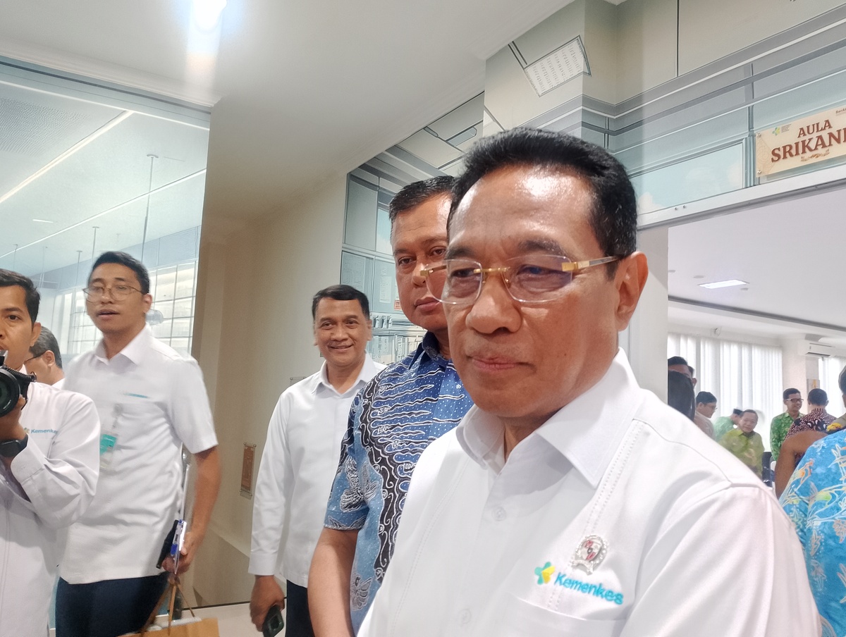 Wamenkes Targetkan Pemerataan Lab TB, Soroti Ketimpangan Akses di Papua