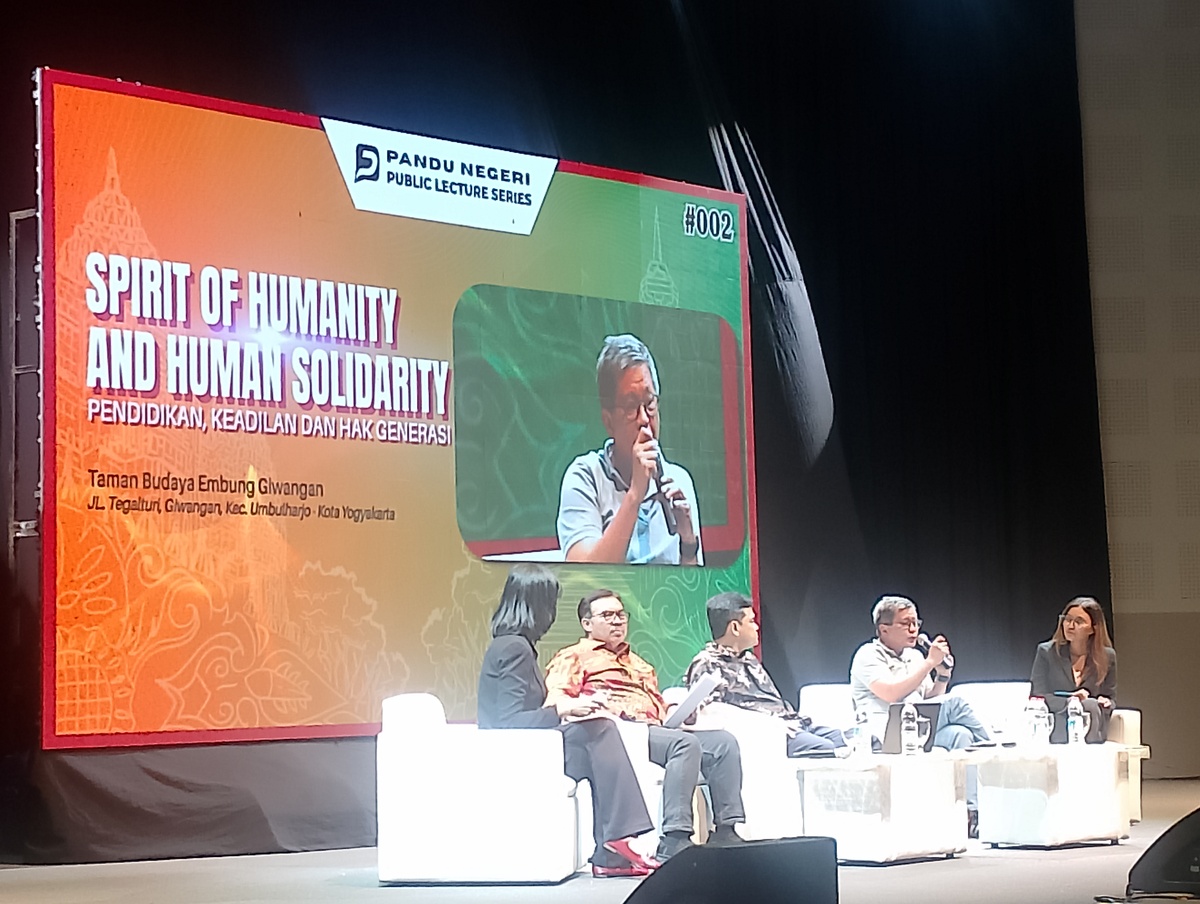 Rocky Gerung: Jangan Jadi Psikiater di Jogja, Buka Praktik di Solo Saja