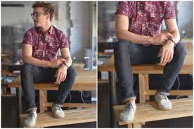 8 Referensi Gaya Outfit Cowok Dengan Batik Untuk Berbagai Acara, Bikin Tampilan Mewah dan Elegan