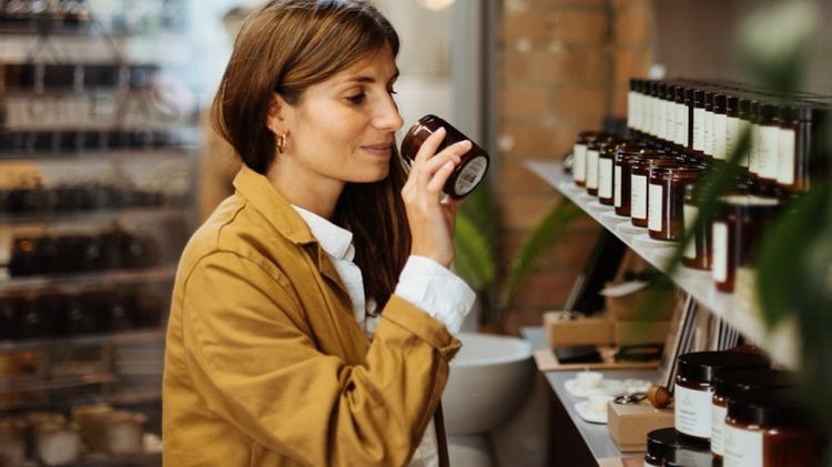 Rekomendasi Parfum Refill Wanita Paling Tahan Lama dan Ramah di Kantong, Bisa Jadi Referensimu