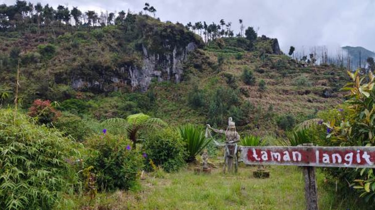 ‎Keindahan Negeri Padang Rumput di Perbatasan Banjarnegara 