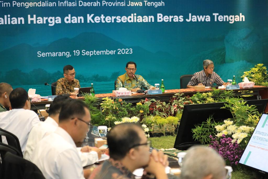 Pj Gubernur Minta Perbedaan Harga Beras Medium dan Premium di Jawa Tengah Dipantau