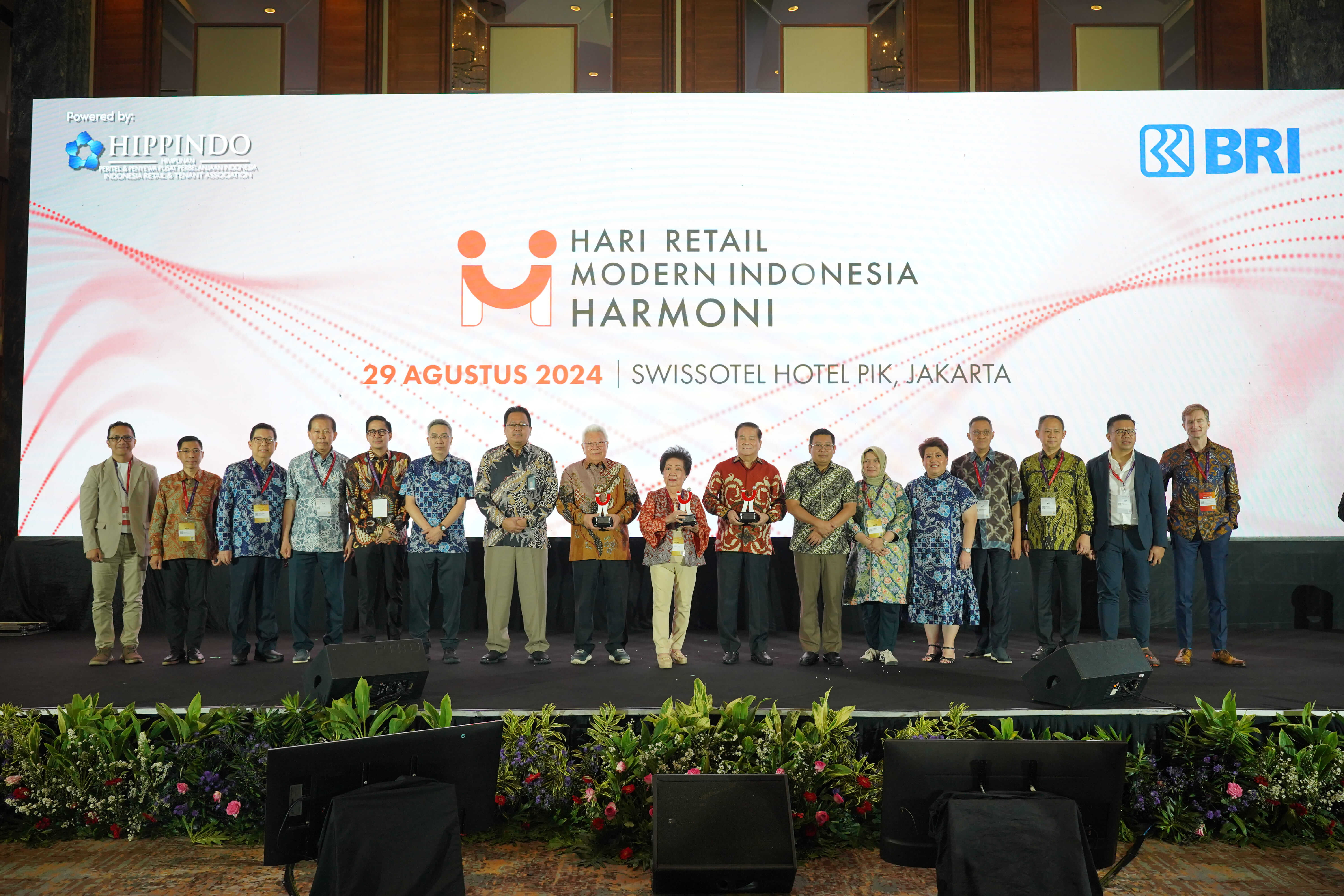 HIPPINDO Sukses Gelar Harmony Award Tahun 2024, 11 Entitas Sabet Peritel Terbaik Indonesia