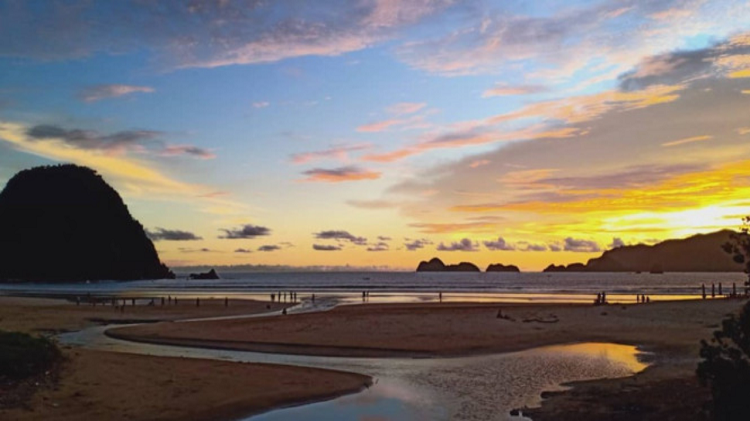 Daya Tarik Utama Pulau Merah Banyuwangi yang Menawarkan Indah Keindahan 