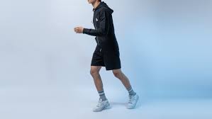 Inspirasi Outfit Sporty Pria Yang Trendi Kekinian, Keren Dengan Desain Modis Dan Gak Bikin Gerah