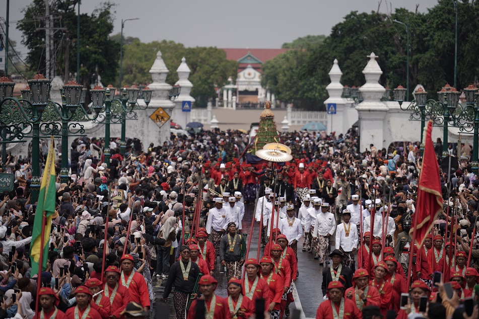 Keraton Yogyakarta Gelar Grebeg Mulud, Gunungan Brama Dikeluarkan Khusus Tahun Dal