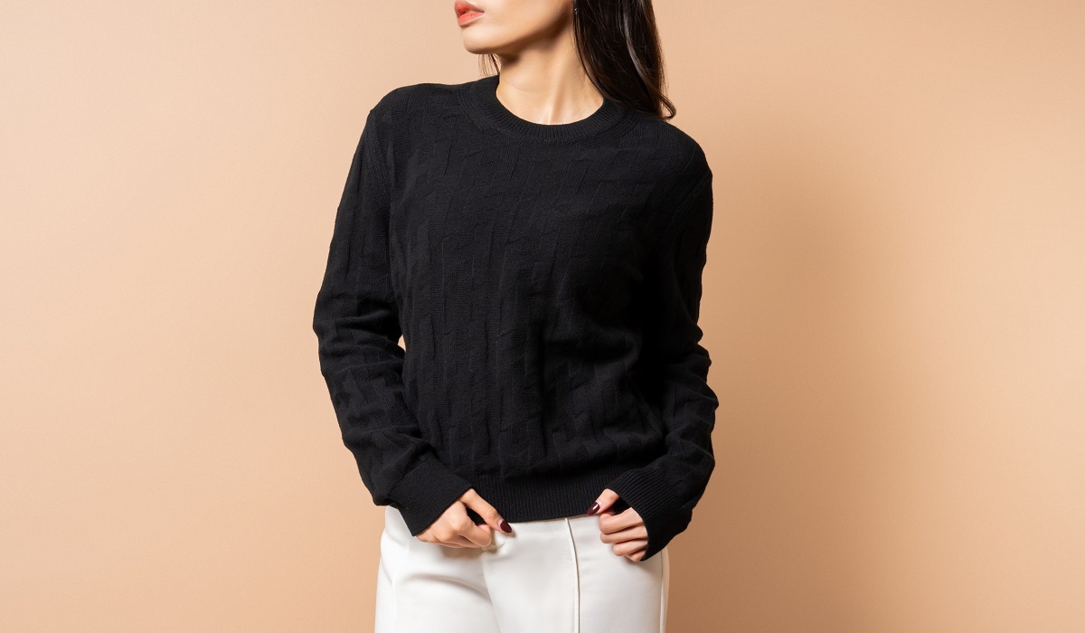 Penuh Nuansa Sejarah, Simak 5 Item Fashion Old Money yang Bisa Kamu Coba di 2025