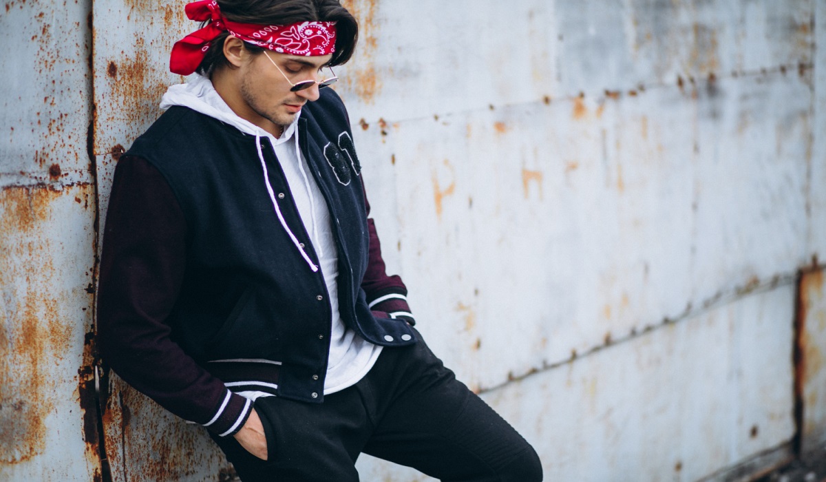 Ikonik dan Berkarisma, Simak 5 Ide Outfit Starboy dengan Nuansa Klasik di Tahun 2025