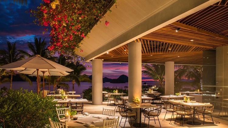 Very Romantic, Ini Restoran Labuan Bajo dengan Pemandangan Spektakuler